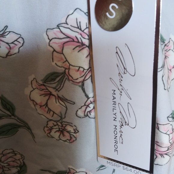 Marilyn Monroe 2 piece pajama shorts set - Picture 7 of 10